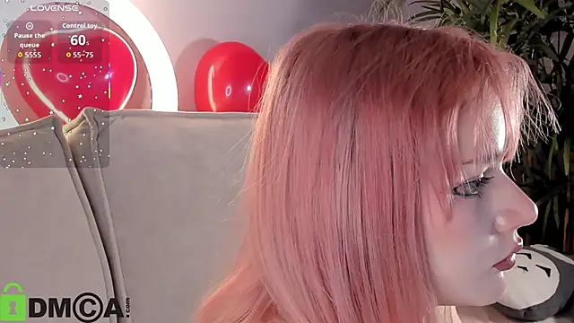 Molly Platt online show from February 7, 2026, 9:02 am