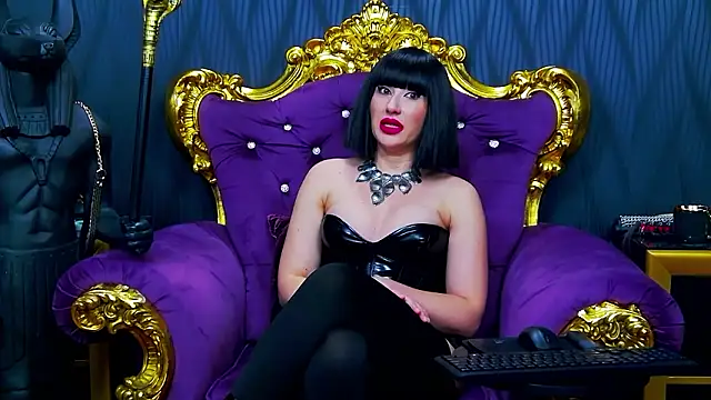 Snapshot of LaraMaeve chatting on February 3, 2026, 6:40 am LaraMaeve online show from February 3, 2026, 6:40 am