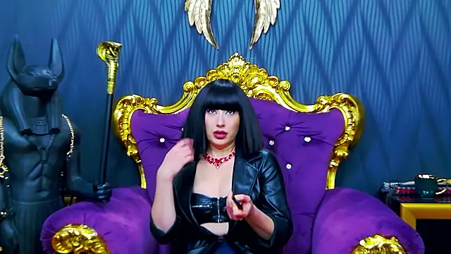 Snapshot of LaraMaeve chatting on February 10, 2026, 6:06 am LaraMaeve online show from February 10, 2026, 6:06 am