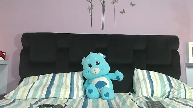 KendallWings online show from October 3, 2025, 8:33 am