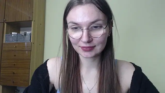Snapshot of LooveELLYx chatting on December 19, 2024, 2:57 pm LooveELLYx online show from December 19, 2024, 2:57 pm