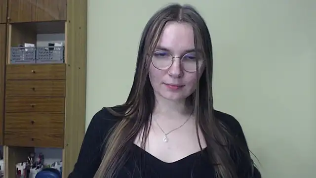 Snapshot of LooveELLYx chatting on January 7, 2025, 7:17 pm LooveELLYx online show from January 7, 2025, 7:17 pm