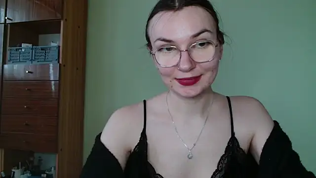 Snapshot of LooveELLYx chatting on February 5, 2025, 2:48 pm LooveELLYx online show from February 5, 2025, 2:48 pm
