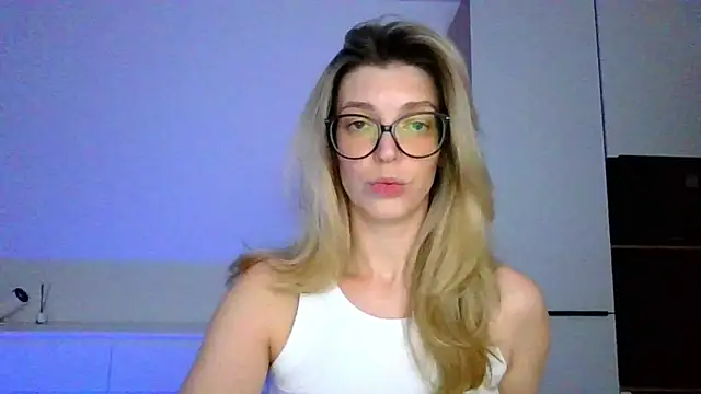 Snapshot of ms_Adelina chatting on September 25, 2025, 6:55 pm ms Adelina online show from September 25, 2025, 6:55 pm