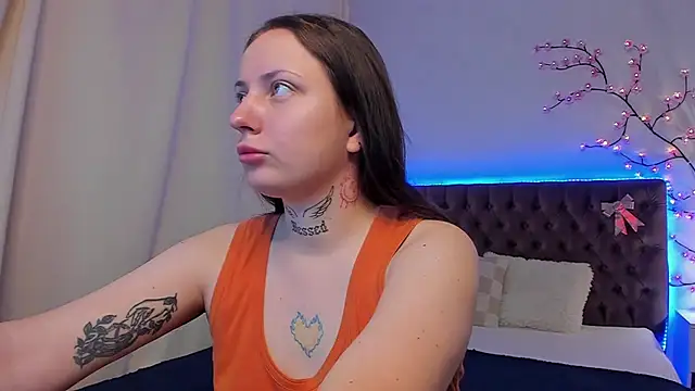 Snapshot of LilaVame chatting on October 12, 2025, 7:35 pm LilaVame online show from October 12, 2025, 7:35 pm