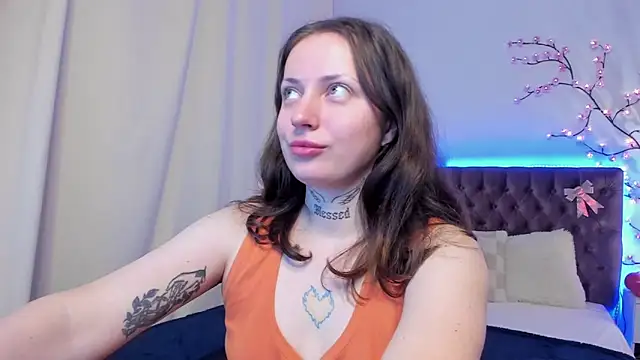 Snapshot of LilaVame chatting on October 29, 2025, 8:54 pm LilaVame online show from October 29, 2025, 8:54 pm