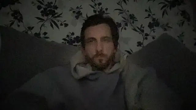 Snapshot of Big8inchUncutCock chatting on April 6, 2026, 7:31 am Big8inchUncutCock online show from April 6, 2026, 7:31 am