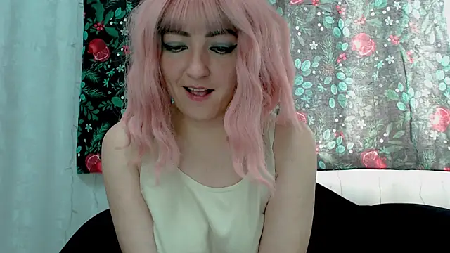 MagicPink online show from May 6, 2026, 1:16 pm