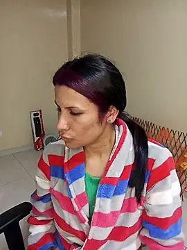 karinnahotdirty online show from November 6, 2025, 8:54 pm