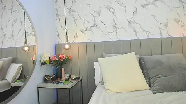 Karlla Brown online show from October 19, 2025, 6:52 pm