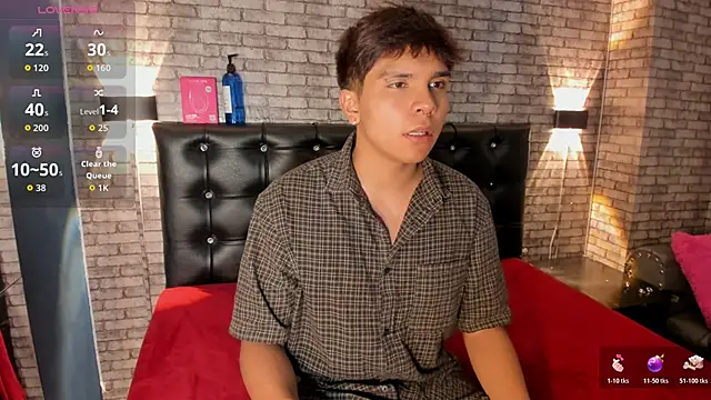 Snapshot of Thiago_Kozak chatting on April 18, 2026, 8:09 pm Thiago Kozak online show from April 18, 2026, 8:09 pm