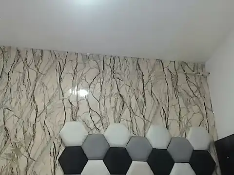 AntonellaBlanc online show from September 8, 2025, 9:25 pm