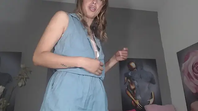 AntonellaBlanc online show from April 17, 2026, 4:15 am