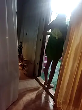 LunaNatural online show from November 11, 2025, 10:21 pm