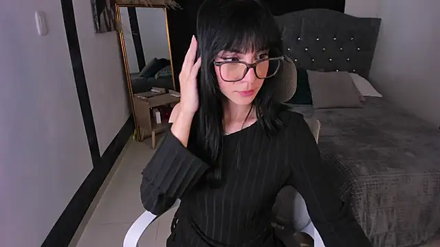 Snapshot of CamiCute_ chatting on October 30, 2025, 9:59 pm CamiCute online show from October 30, 2025, 9:59 pm