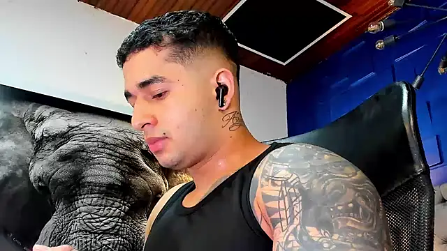 king falconer online show from November 29, 2025, 11:19 pm