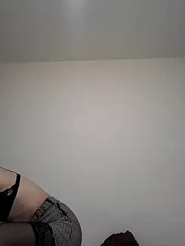 Oriana111 online show from October 27, 2025, 1:04 pm