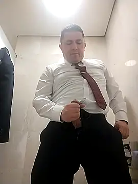 BigCristh79 online show from November 29, 2025, 4:10 pm