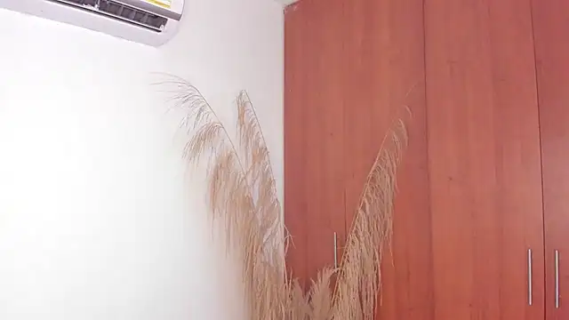 Evansdark1 online show from November 9, 2025, 10:52 pm