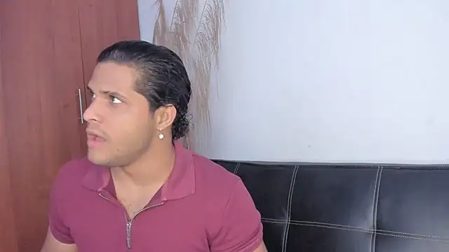 Evansdark1 online show from December 13, 2025, 9:42 pm