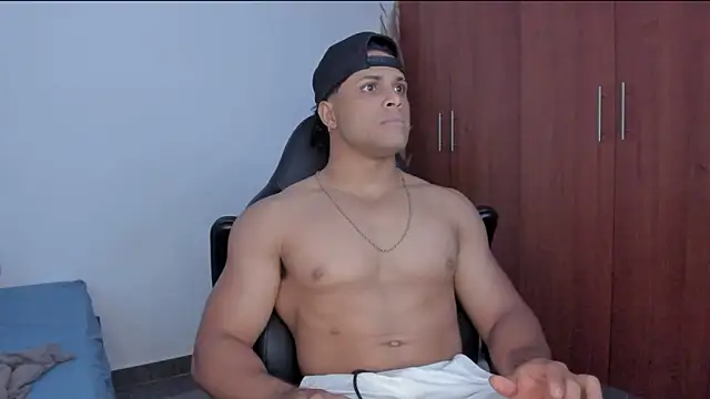 Evansdark1 online show from April 6, 2026, 10:44 pm