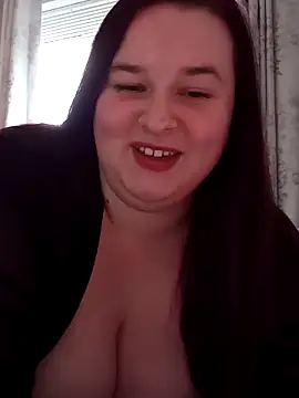 Snapshot of Curvaceouscarla chatting on November 4, 2025, 2:49 pm Curvaceouscarla online show from November 4, 2025, 2:49 pm