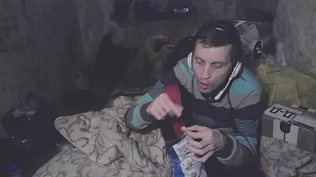 makarov1993 online show from November 25, 2025, 9:48 pm