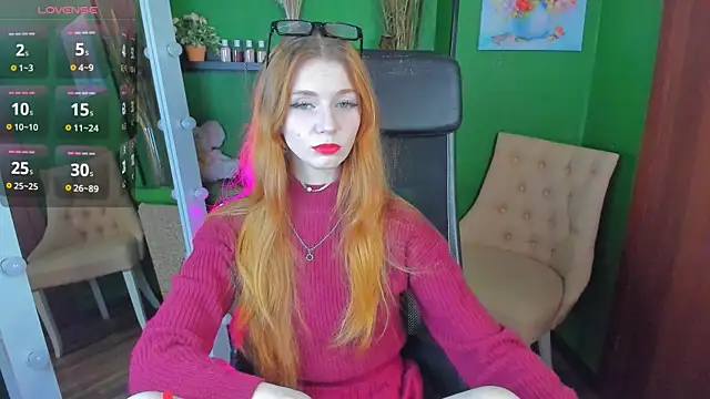 CarolinaGilbert online show from October 29, 2025, 11:01 am