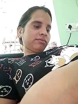 Snapshot of JHILMIL chatting on September 12, 2025, 5:18 am JHILMIL online show from September 12, 2025, 5:18 am