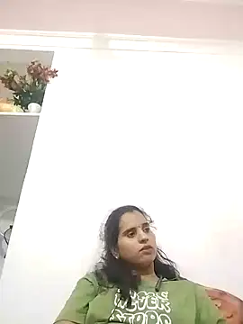 Snapshot of JHILMIL chatting on October 13, 2025, 4:29 pm JHILMIL online show from October 13, 2025, 4:29 pm