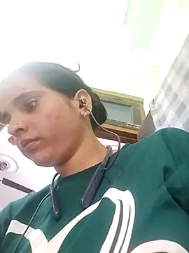 Snapshot of JHILMIL chatting on November 7, 2025, 4:45 am JHILMIL online show from November 7, 2025, 4:45 am