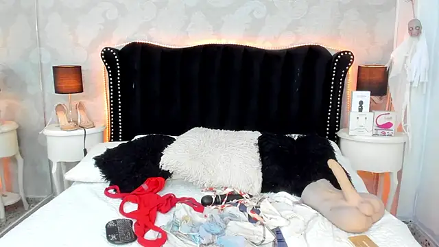 Snapshot of ViictoriaGrey chatting on October 29, 2025, 2:36 am ViictoriaGrey online show from October 29, 2025, 2:36 am