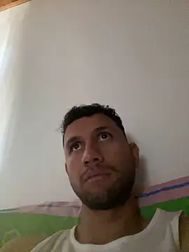 Michaell Spinelly online show from October 7, 2025, 8:17 pm