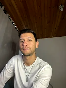 Michaell Spinelly online show from October 21, 2025, 6:52 pm