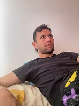 Michaell Spinelly online show from November 30, 2025, 2:54 pm