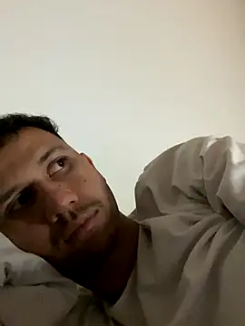 Michaell Spinelly online show from December 17, 2025, 2:39 am