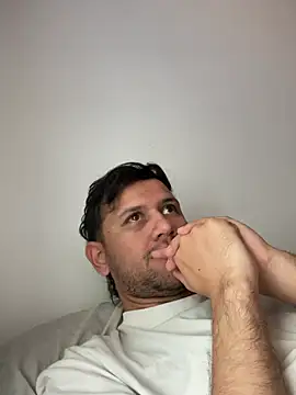 Snapshot of Michaell_Spinelly chatting on July 28, 2026, 2:13 pm Michaell Spinelly online show from July 28, 2026, 2:13 pm