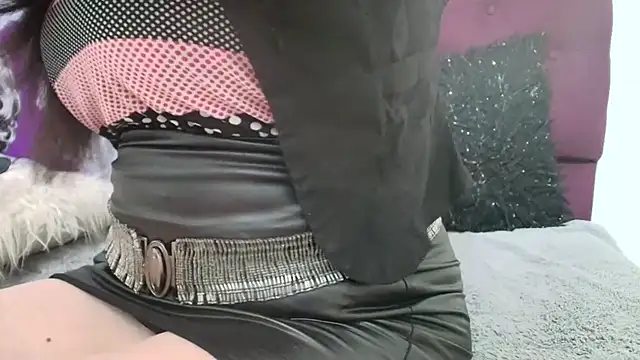 katherine blair online show from February 12, 2026, 12:44 pm