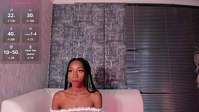 Snapshot of NathalyLeen chatting on October 10, 2025, 8:52 pm NathalyLeen online show from October 10, 2025, 8:52 pm