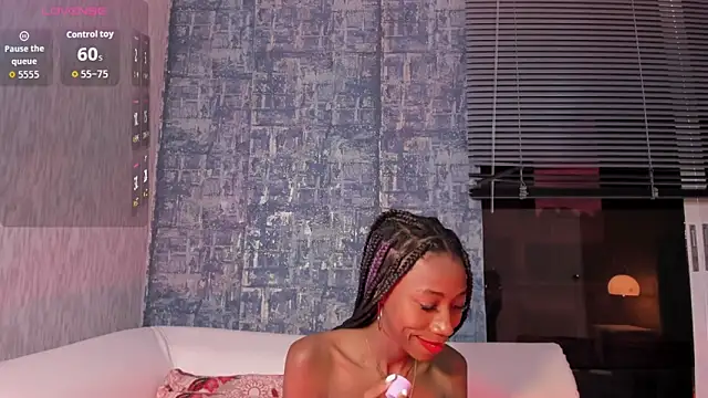 Snapshot of NathalyLeen chatting on November 13, 2025, 8:41 pm NathalyLeen online show from November 13, 2025, 8:41 pm