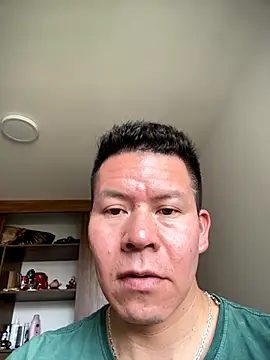 Manu0586 online show from October 18, 2025, 7:58 pm