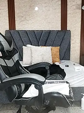 Cailinmilf online show from October 11, 2025, 9:46 pm