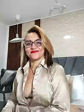 Cailinmilf online show from October 22, 2025, 10:20 pm