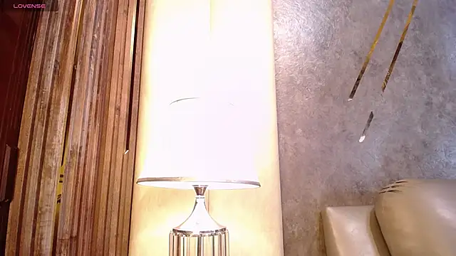 CharlesBrown  online show from October 6, 2025, 12:13 pm