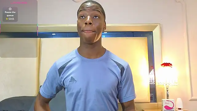 CharlesBrown  online show from October 15, 2025, 11:32 am