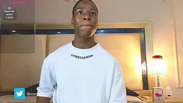 CharlesBrown  online show from October 16, 2025, 12:28 pm