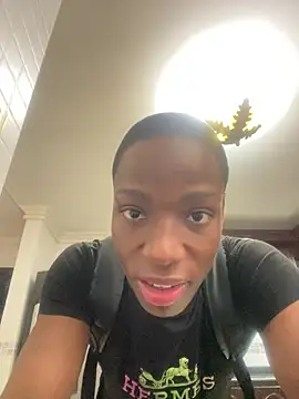 Snapshot of CharlesBrown_ chatting on May 7, 2026, 12:21 pm CharlesBrown online show from May 7, 2026, 12:21 pm