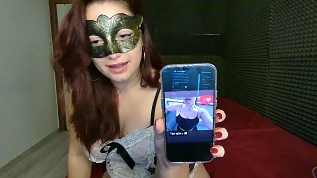 Snapshot of xxhornylove chatting on November 5, 2025, 8:53 pm xxhornylove online show from November 5, 2025, 8:53 pm