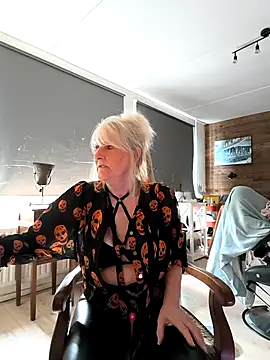 Snapshot of SexyKato001 chatting on October 19, 2025, 10:49 am SexyKato001 online show from October 19, 2025, 10:49 am