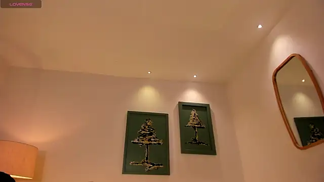 IsabellaMoreau online show from October 12, 2025, 5:23 pm